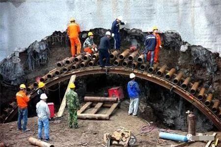 崇川隧道钢花管支护案例